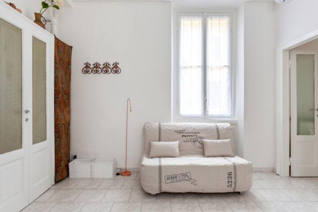 Isola And Zara Comfortable Apartment Milánó Kültér fotó