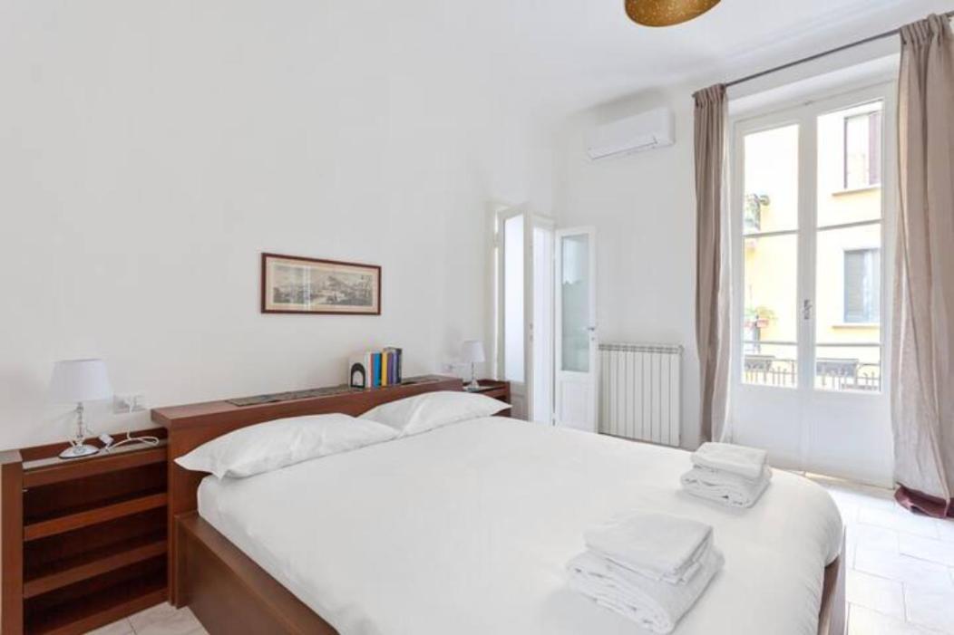 Isola And Zara Comfortable Apartment Milánó Kültér fotó